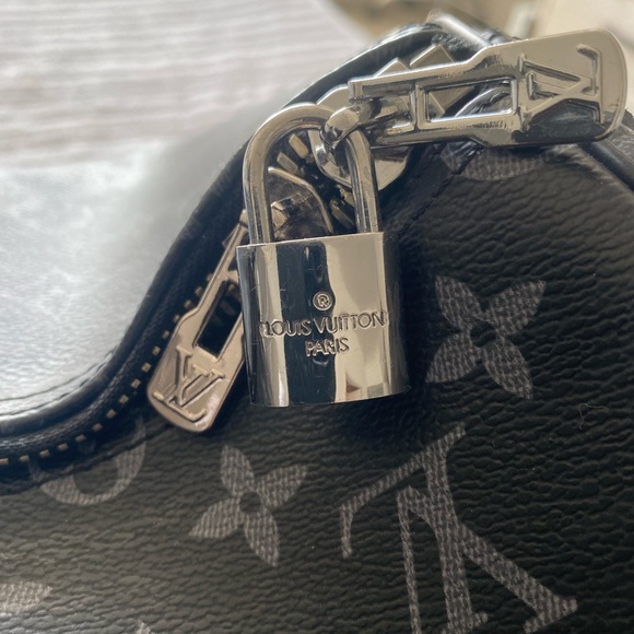 Louis Vuitton Keepall Bandoulier 45 - Picture 5 of 6